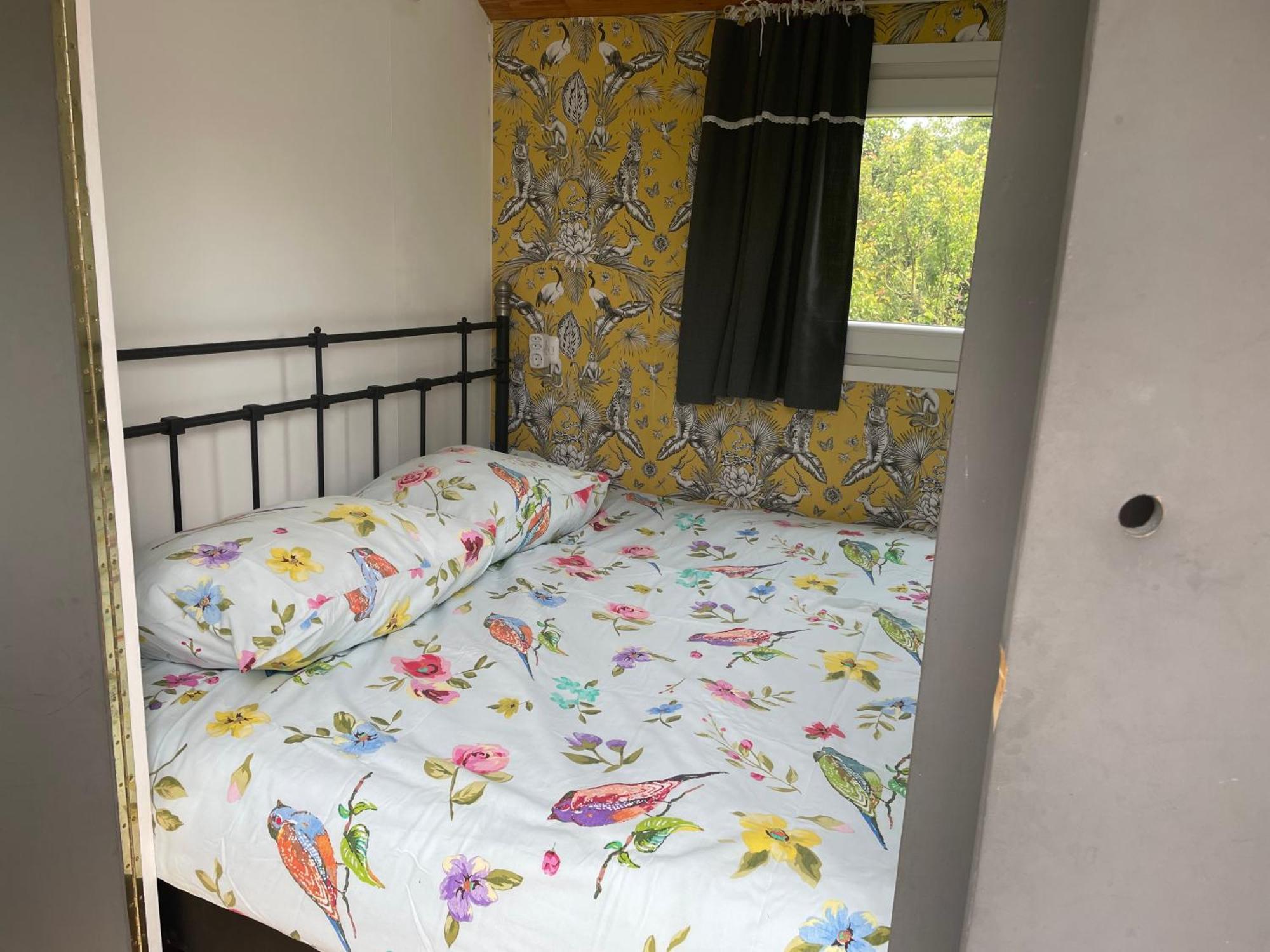 Bed and Breakfast Pipowagen Mamaloe Kesteren Exterior foto